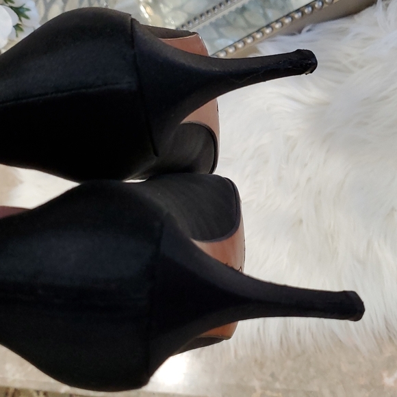 Yves saint laurent black  satin heel pumps slipon shoes size 7.5M - Picture 7 of 16